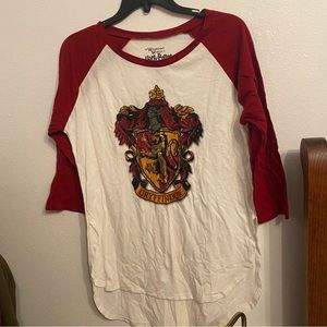 NWOT Gryffindor Three quarter sleeve Harry Potter shirt size medium